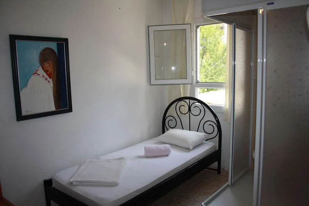 Ferah Hostel Monica'S Place Fethiye Tyrkiet